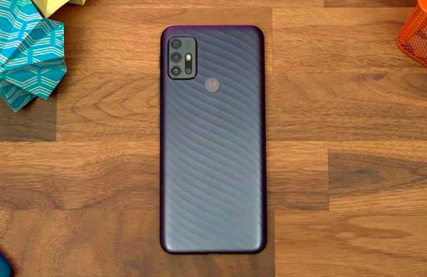 Обзор Motorola Moto G10: не самого хорошего смартфона из доступных