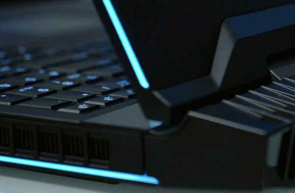 Обзор Alienware 17 R5: высокопроизводительный игровой ноутбук