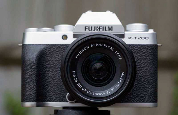 Обзор Fujifilm X-T200: забавная беззеркальная камера начального уровня