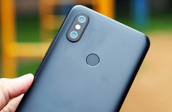 Первый обзор Xiaomi Mi A2 и Mi A2 Lite: улучшение в мощности, не цене