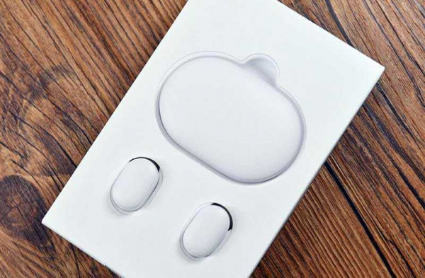 Обзор Xiaomi Mi AirDots: беспроводной звук и невысокая цена