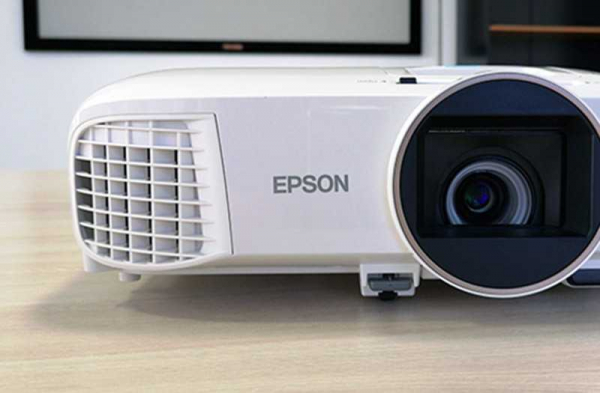 Обзор Epson EH-TW5650: проектор 2500 лм на замену телевизора